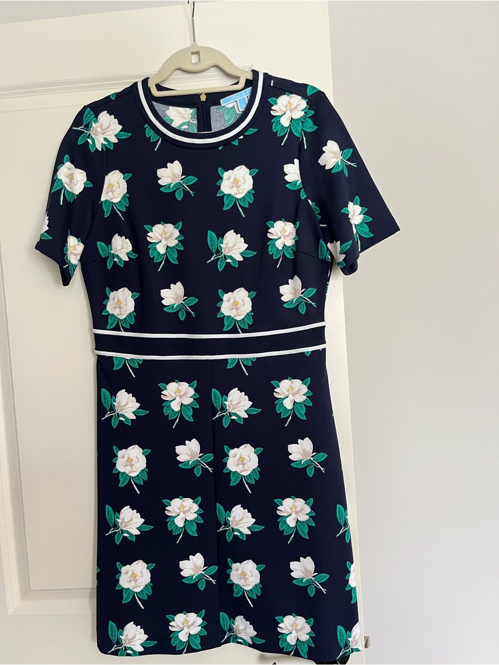 Draper James Navy Floral Short-Sleeve Sheath Dress with White Trim